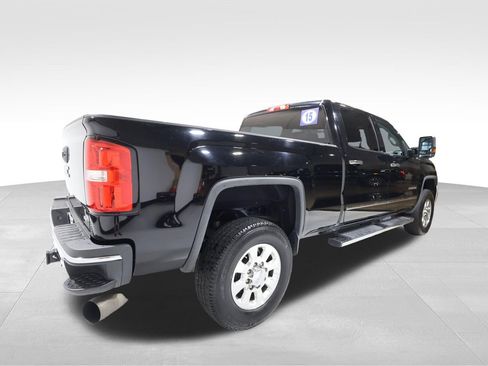 Used 2015 GMC Sierra 2500 SLT w/ Duramax Plus Package AWD/4WD image 3