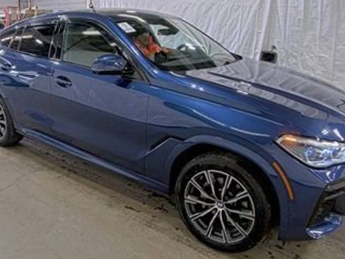 Used 2023 BMW X6 xDrive40i w/ Executive Package image 5