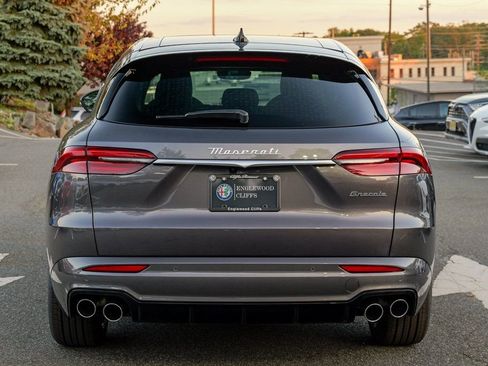 New 2025 Maserati Grecale GT image 6