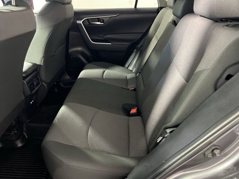Used 2024 Toyota RAV4 XLE AWD/4WD image 25