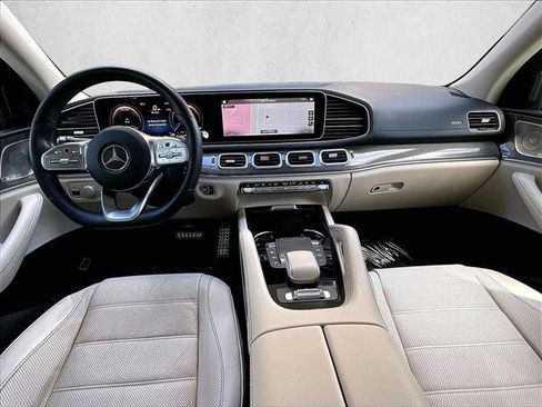 Used 2022 Mercedes-Benz GLS 450 4MATIC image 16