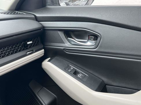 Used 2023 Honda Accord EX image 36