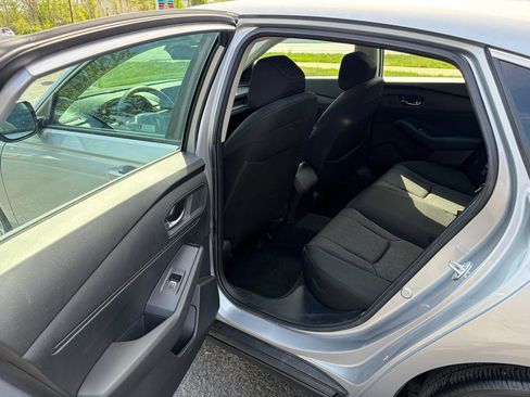 Used 2023 Honda Accord LX image 19