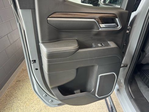 Used 2024 Chevrolet Silverado 1500 LT image 11