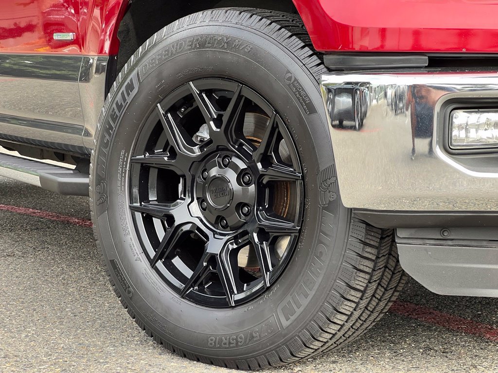 Used 2016 Ford F150 XLT w/ Equipment Group 302A Luxury AWD/4WD image 2