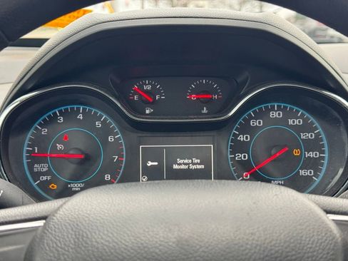 Used 2017 Chevrolet Cruze LT image 14