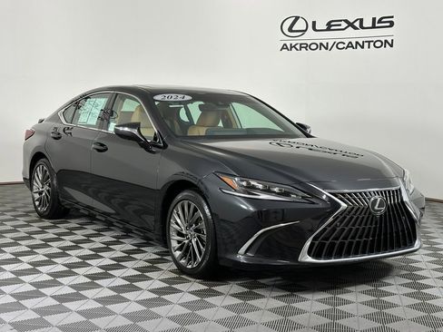 Used 2024 Lexus ES 300h Ultra Luxury w/ Accessory Package (Z1) image 3