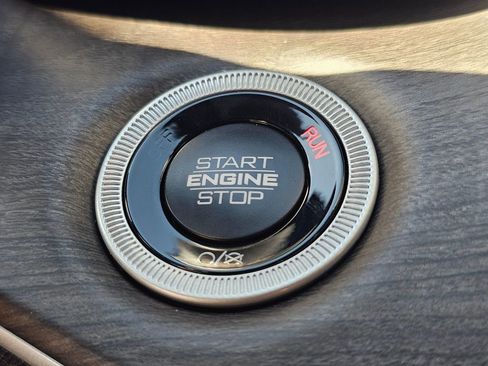 New 2025 Jeep Grand Cherokee L Limited w/ Black Appearance Package image 21