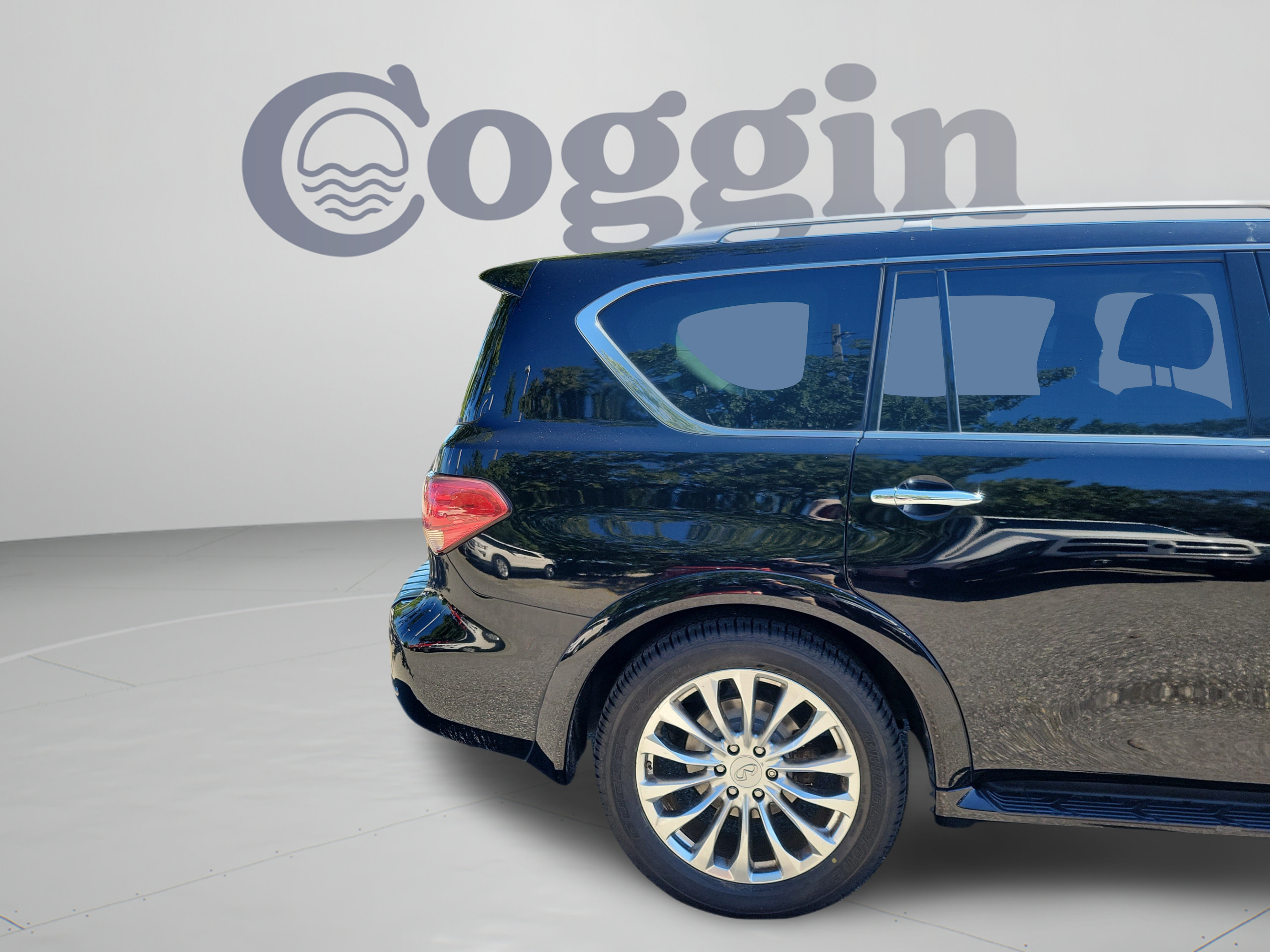 Used 2017 INFINITI QX80 2WD w/ Driver Assistance Package image 31
