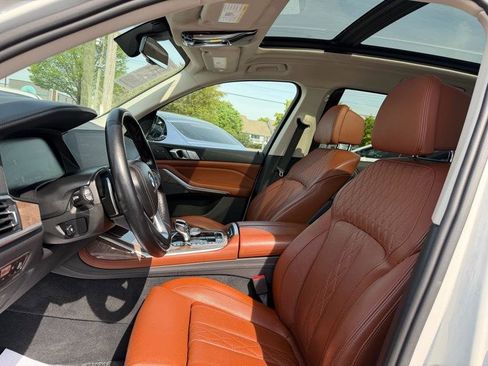 Used 2020 BMW X7 xDrive40i w/ Executive Package image 16