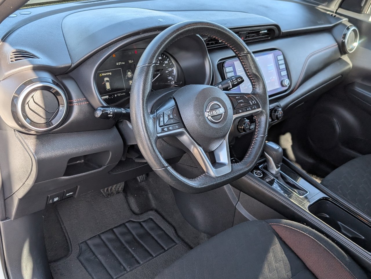 Used 2023 Nissan Kicks SR FWD image 14