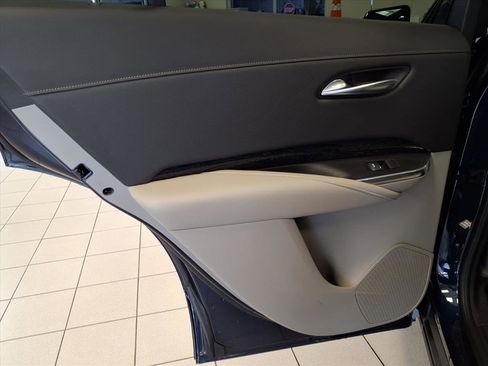 Used 2021 Cadillac XT4 Premium Luxury w/ Driver Awareness Package image 18