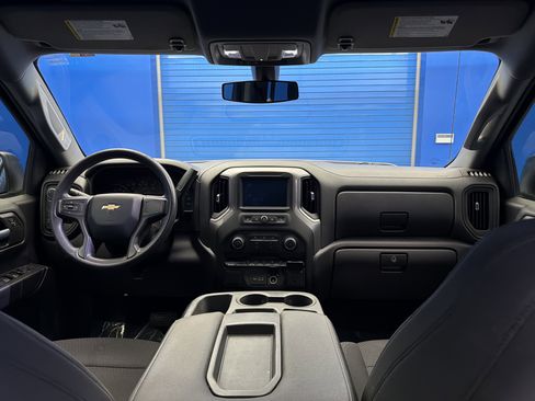Used 2021 Chevrolet Silverado 1500 Custom AWD/4WD image 24