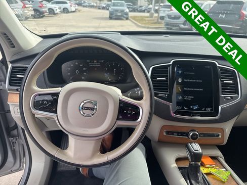 Used 2021 Volvo XC90 T6 Momentum w/ Advanced Package image 22