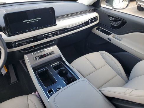 New 2026 Lincoln Aviator 2WD image 18