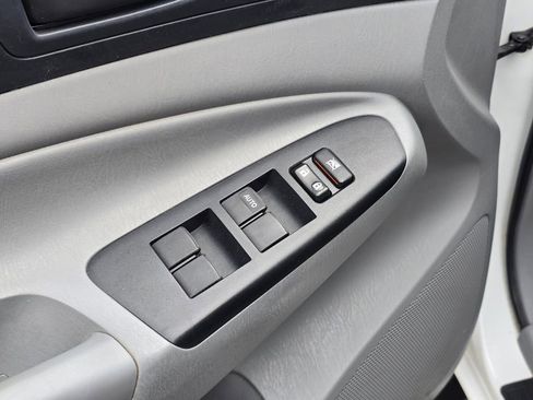 Used 2015 Toyota Tacoma TRD Pro image 22