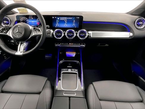 New 2026 Mercedes-Benz GLB 250 4MATIC image 5