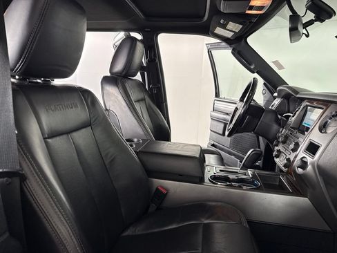 Used 2017 Ford Expedition EL Platinum AWD/4WD image 37