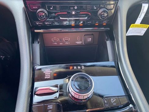 New 2023 Jeep Grand Cherokee 4WD 4xe image 16