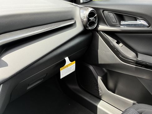 New 2027 Chevrolet Equinox LT FWD image 36