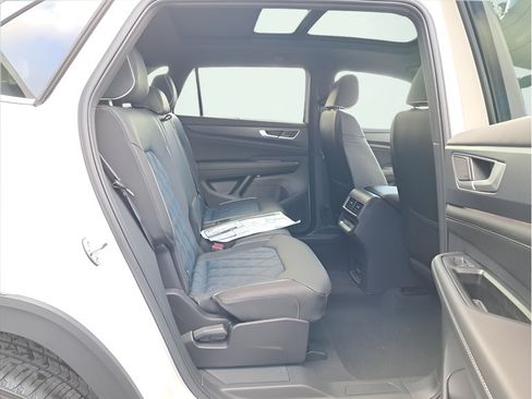 New 2026 Volkswagen Atlas Cross Sport SEL Premium R-Line AWD/4WD image 14