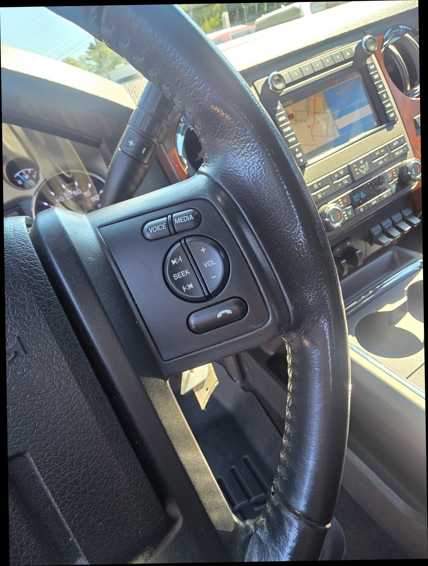 Used 2011 Ford F450 Lariat w/ Lariat Ultimate Pkg AWD/4WD image 21