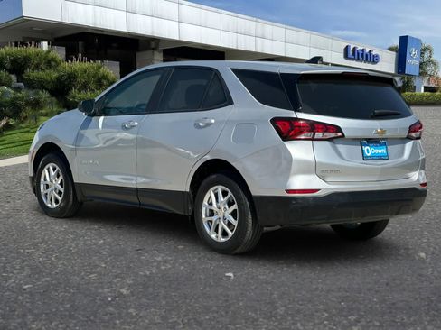 Used 2022 Chevrolet Equinox LS w/ LPO, Floor Liner Package AWD/4WD image 7