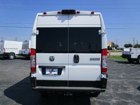 Used 2024 RAM ProMaster 2500 w/ Power Group FWD image 5