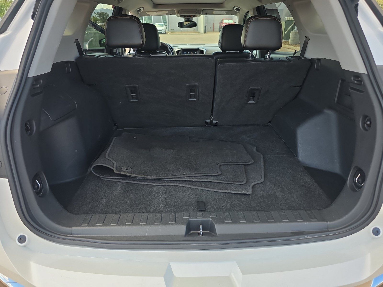 Used 2021 GMC Terrain SLT FWD image 34
