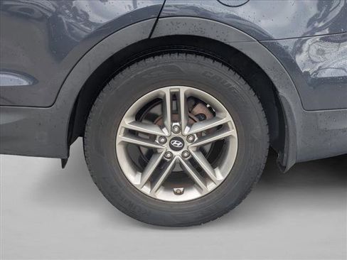 Used 2017 Hyundai Santa Fe Sport FWD image 16