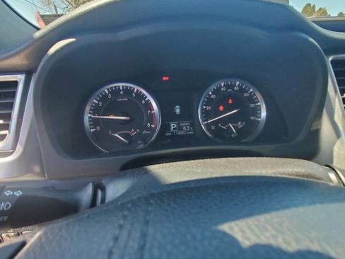 Used 2015 Toyota Highlander Plus image 16