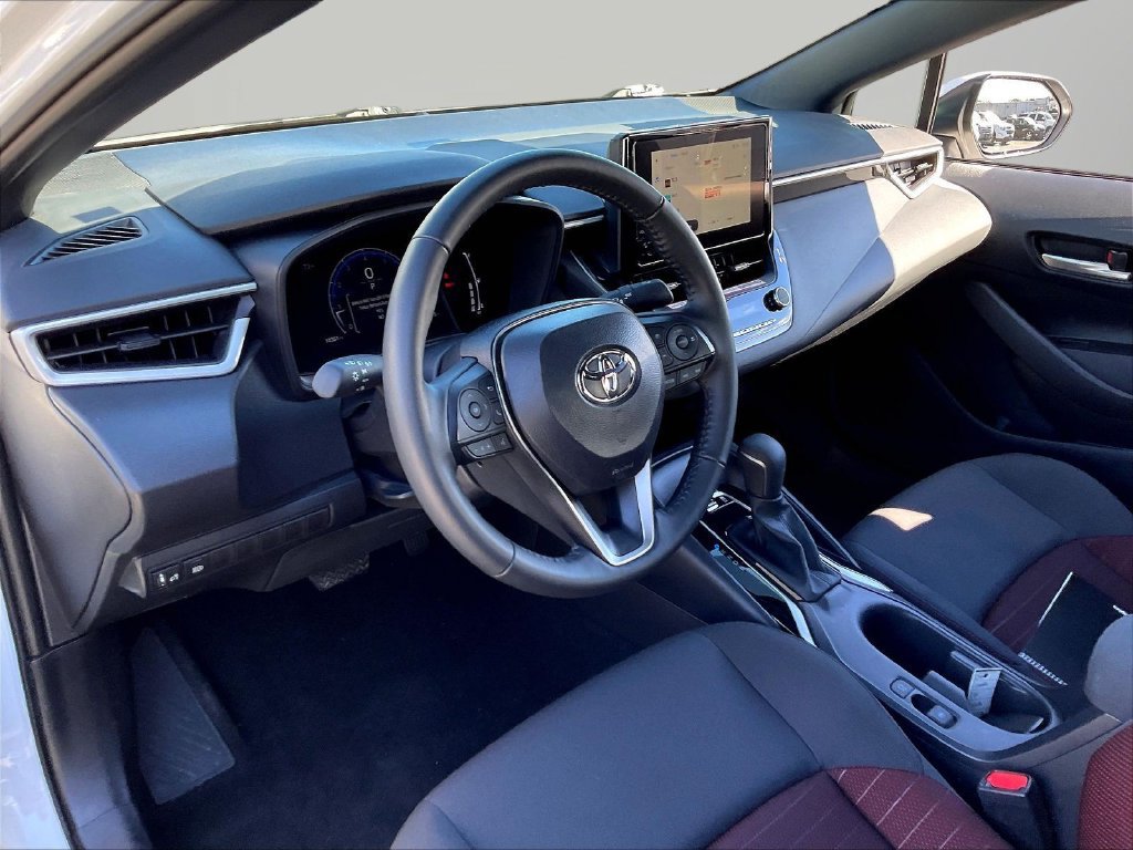 Used 2026 Toyota Corolla SE FWD image 18