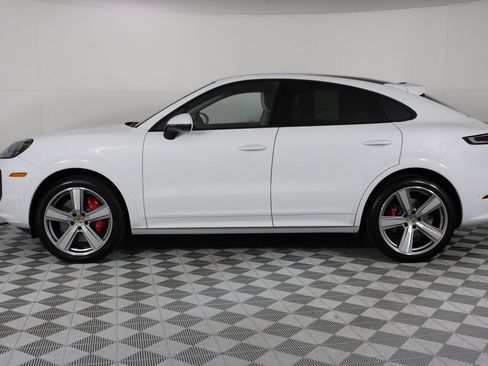 Certified 2026 Porsche Cayenne S AWD/4WD image 2