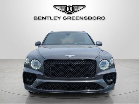 Used 2022 Bentley Bentayga AWD/4WD image 17