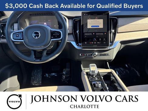 New 2026 Volvo XC90 B6 Plus w/ Protection Package Premier image 8