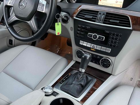 Used 2013 Mercedes-Benz C 250 Sedan w/ Premium 1 Pkg image 28