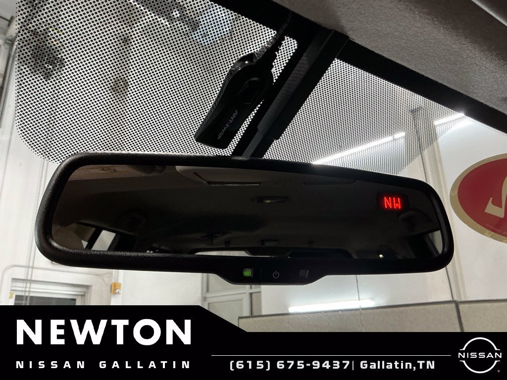 Used 2012 Nissan Xterra PRO-4X AWD/4WD image 31