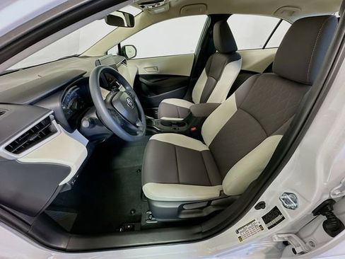 Certified 2025 Toyota Corolla LE image 12