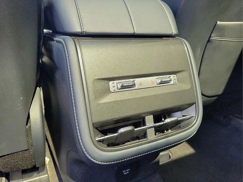 Used 2024 Lincoln Nautilus Reserve w/ Equipment Group 202A AWD/4WD image 13