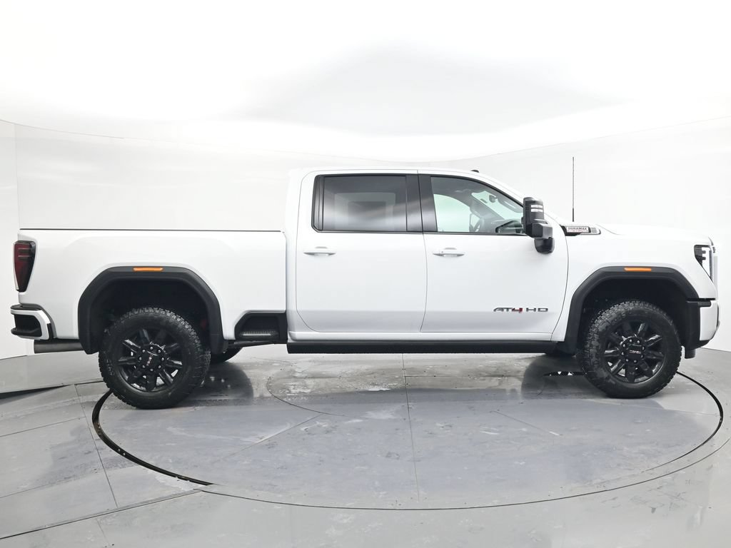 Used 2026 GMC Sierra 3500 AT4 w/ AT4 Premium Plus Package AWD/4WD image 8