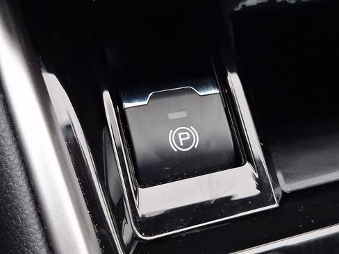 Certified 2025 Subaru Outback Premium w/ Popular Package #1 image 18