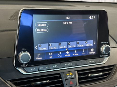 Used 2025 Nissan Altima 2.5 SV FWD image 18