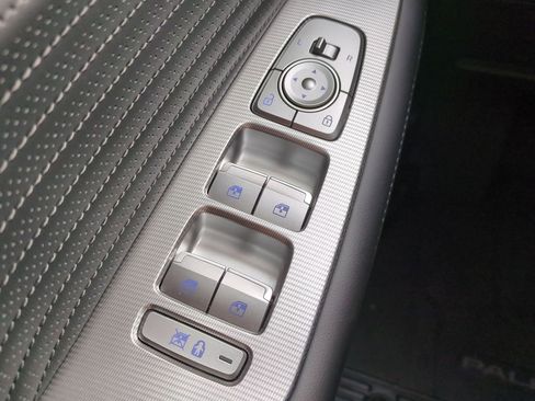 Used 2025 Hyundai Palisade Calligraphy image 25