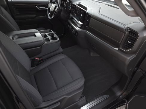 Used 2022 Chevrolet Silverado 1500 LT image 38