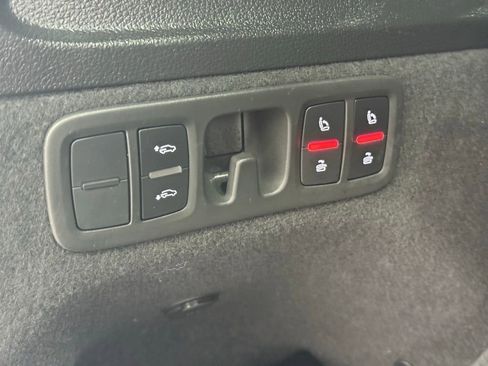 Used 2021 Audi SQ7 Premium Plus w/ Driver Assistance Package image 6