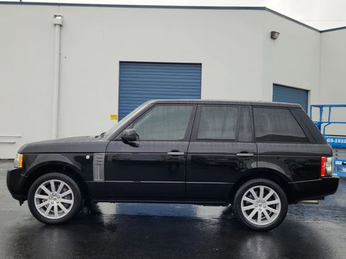 Used 2011 Land Rover Range Rover Supercharged image 2