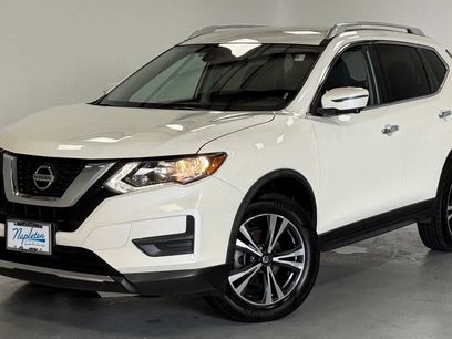 Used 2019 Nissan Rogue SV w/ Premium Package