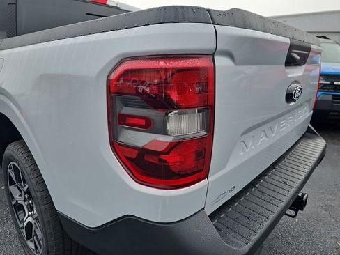 New 2025 Ford Maverick Lariat w/ 4K Tow Package image 32
