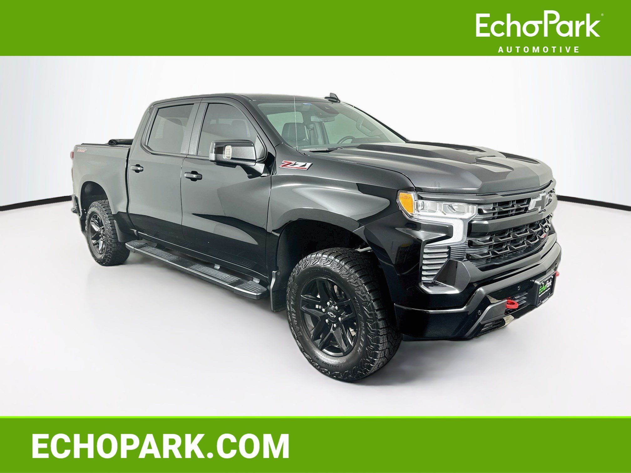 Used 2024 Chevrolet Silverado 1500 LT Trail Boss w/ Convenience Package II AWD/4WD image 1