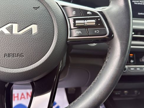 Used 2025 Kia Seltos EX w/ EX Sunroof Package FWD image 15